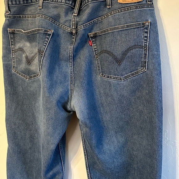 Levi’s 550 Classic Relaxed Fit Medium Wash Blue Jeans Sz W 44 L 30 - Picture 10 of 13